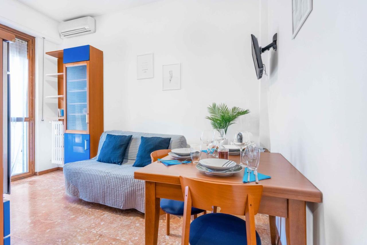 Zona Navigli - Smart House Con Tv 50 E Fast Wifi Apartment Milan Luaran gambar