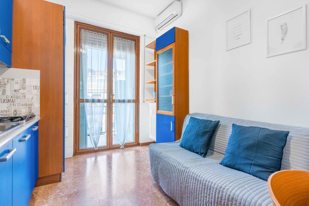 Zona Navigli - Smart House Con Tv 50 E Fast Wifi Apartment Milan Luaran gambar